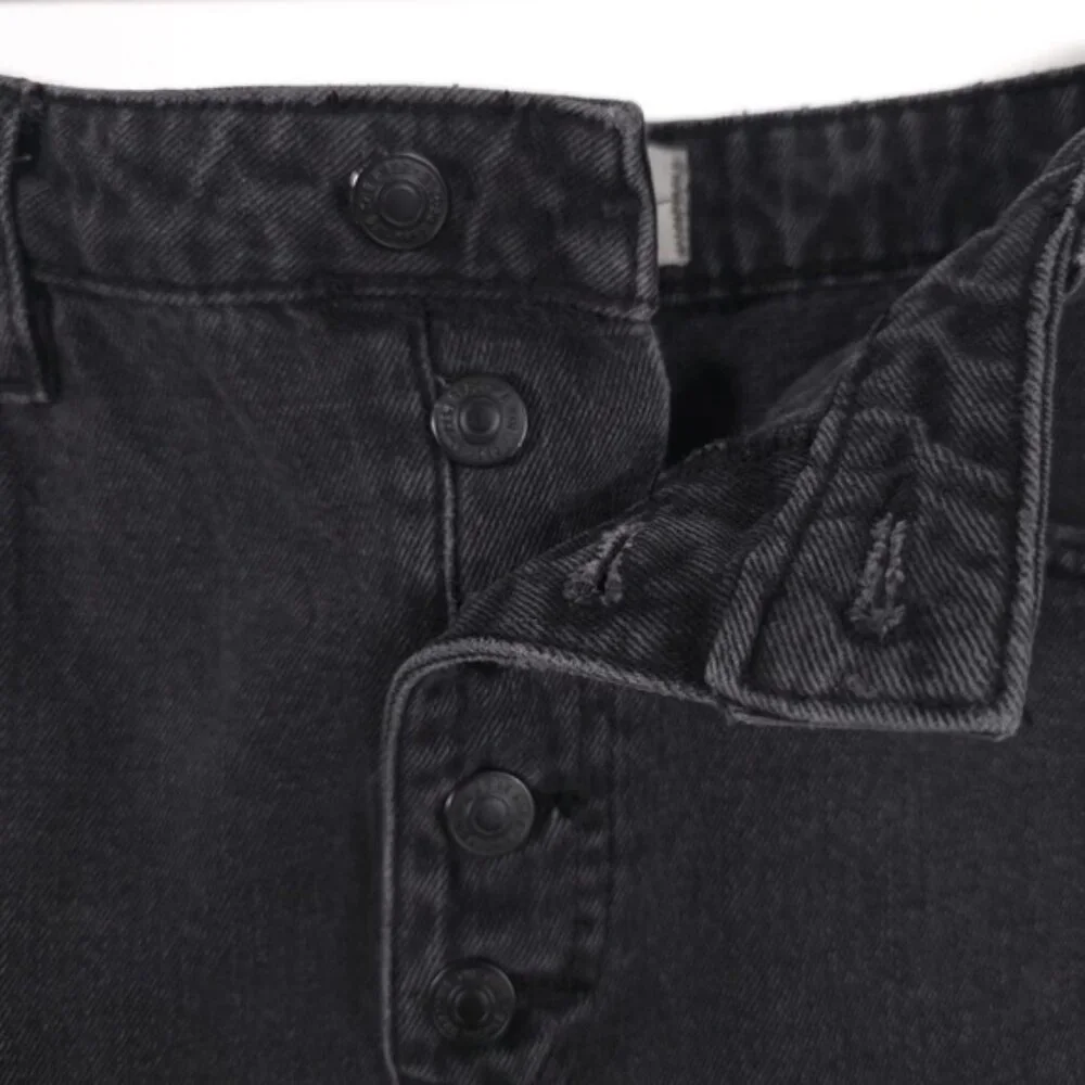 FREE PEOPLE Women’s Black Denim Mini Skirt Button Fly Distressed Cut Off Size 31